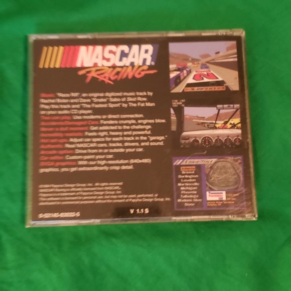 Nascar Racing and Nascar Racing 2002 for PC - Picture 3 of 9